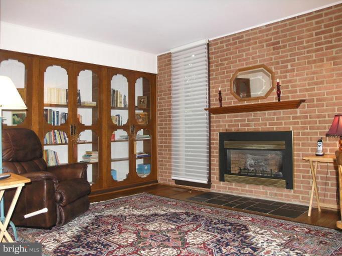 2049 Golf Course Drive Reston, VA 20191 - Photo 6 of 30 Family Room #2