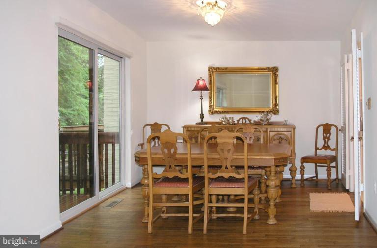 2049 Golf Course Drive Reston, VA 20191 - Photo 9 of 30 Dining Room