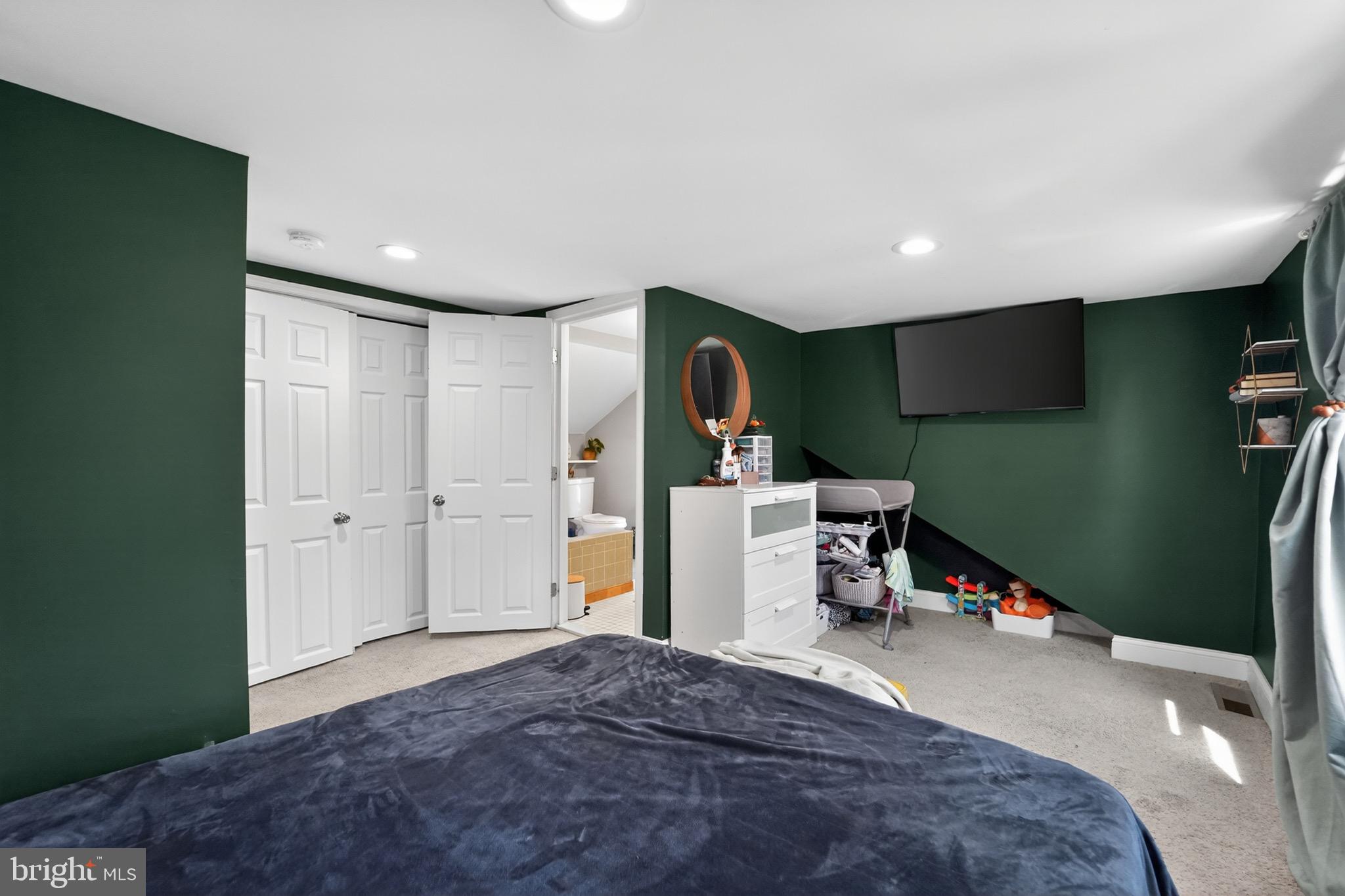 217 Pinewood Road Dundalk, MD 21222 - Photo 26 of 39