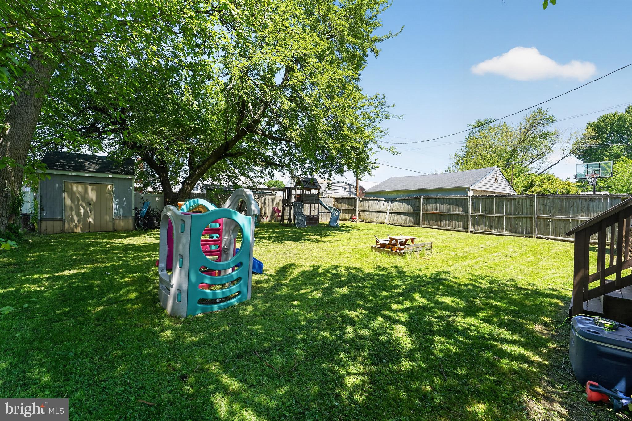 217 Pinewood Road Dundalk, MD 21222 - Photo 35 of 39