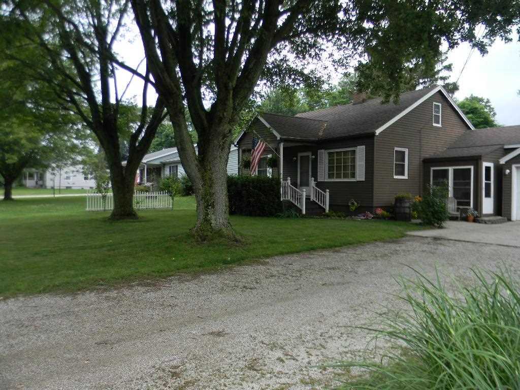 56600 Pear Road South Bend, IN 46619 - Photo 4 of 30 Gallery Image 4