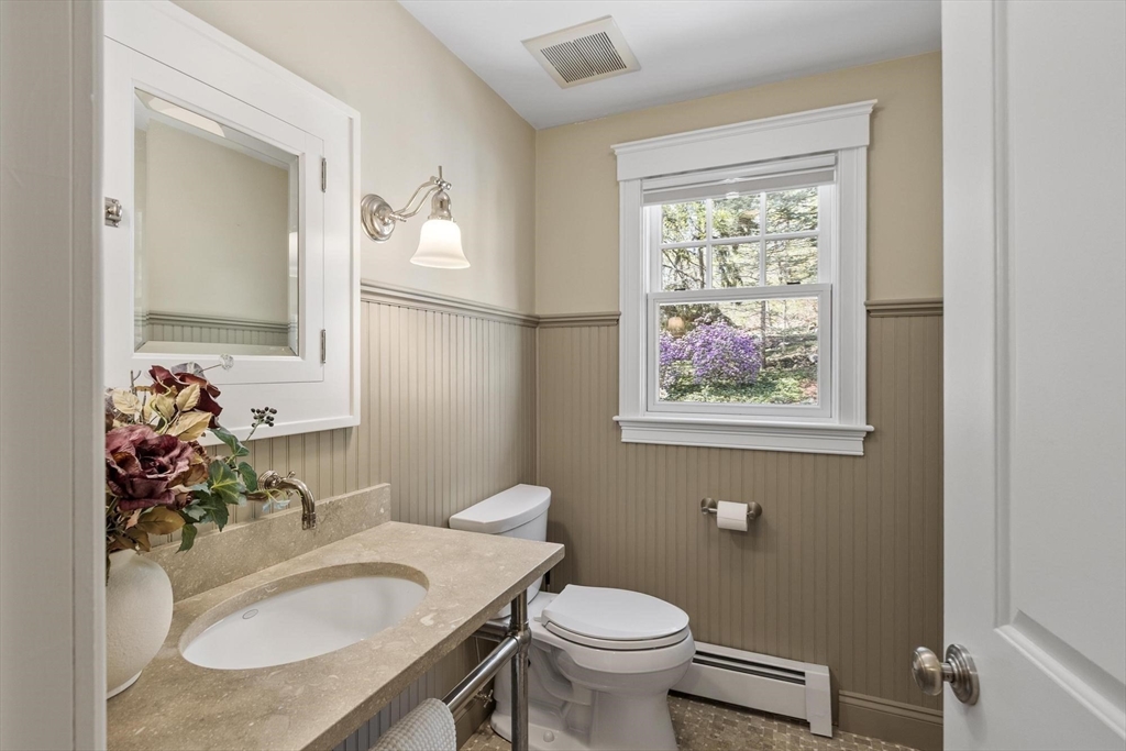16 Hastings Road Lexington, MA 02421 - Photo 20 of 40 Gallery Image 20