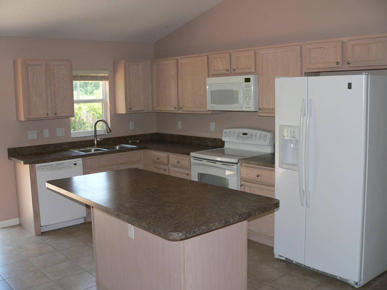 651 Northwest Selvitz Road Port St. Lucie, FL 34983 - Photo 3 of 24 P1070383