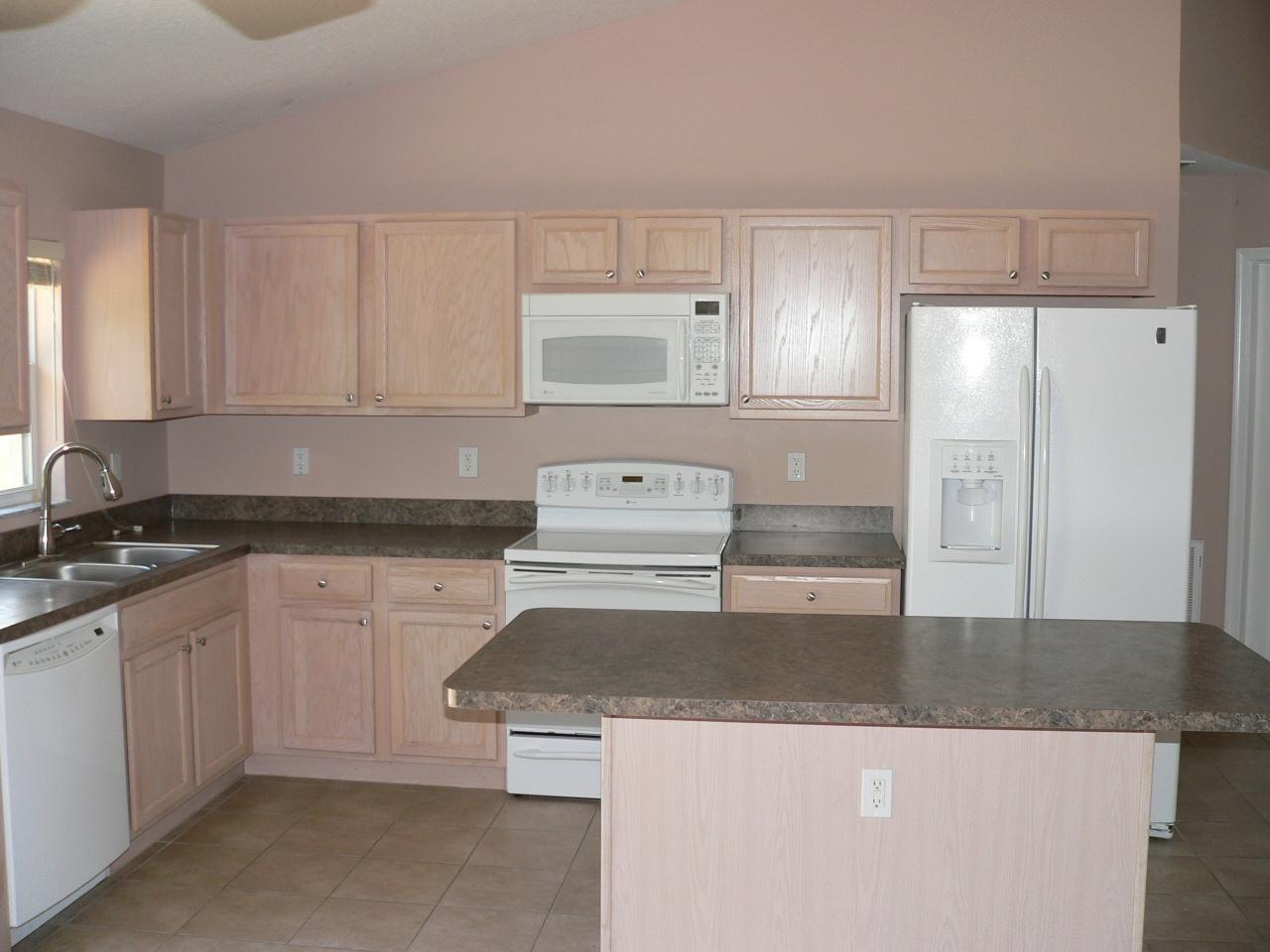 651 Northwest Selvitz Road Port St. Lucie, FL 34983 - Photo 4 of 24 P1070384