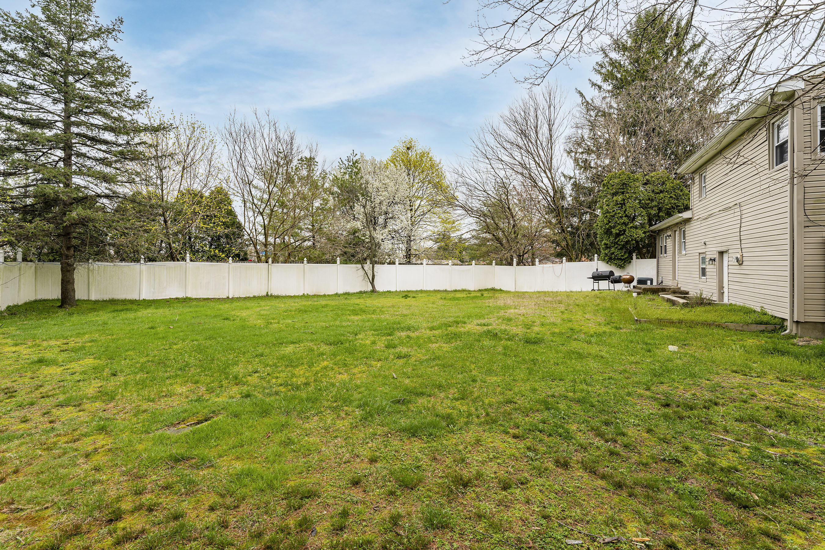 2 Westfield Road East Windsor, NJ 08520 - Photo 24 of 30 Yard