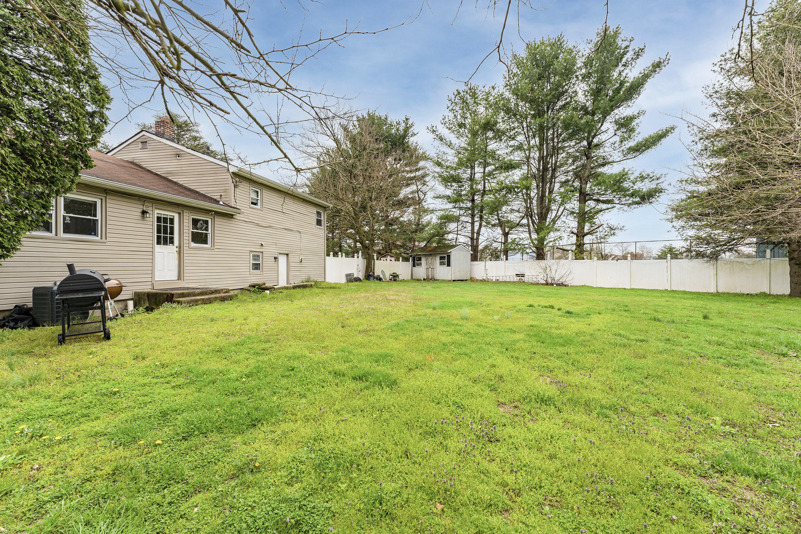 2 Westfield Road East Windsor, NJ 08520 - Photo 25 of 30 RearLeft