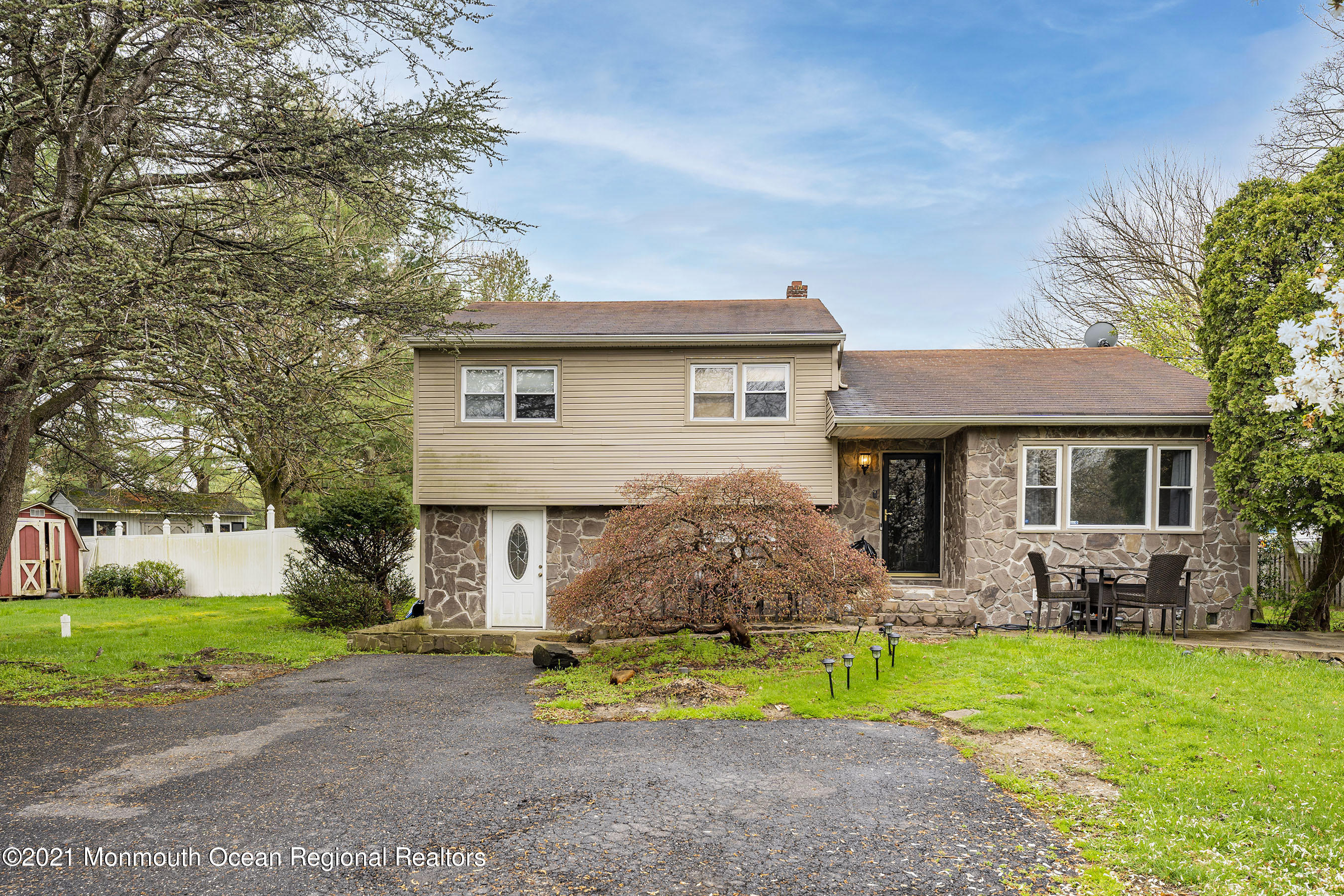 2 Westfield Road East Windsor, NJ 08520 - Photo 26 of 30 Front1