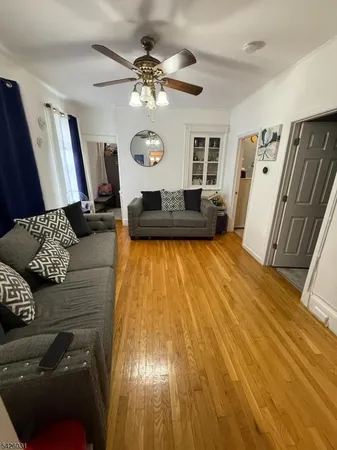 $2,600 | 115 East 16th Street, Paterson, NJ 07524