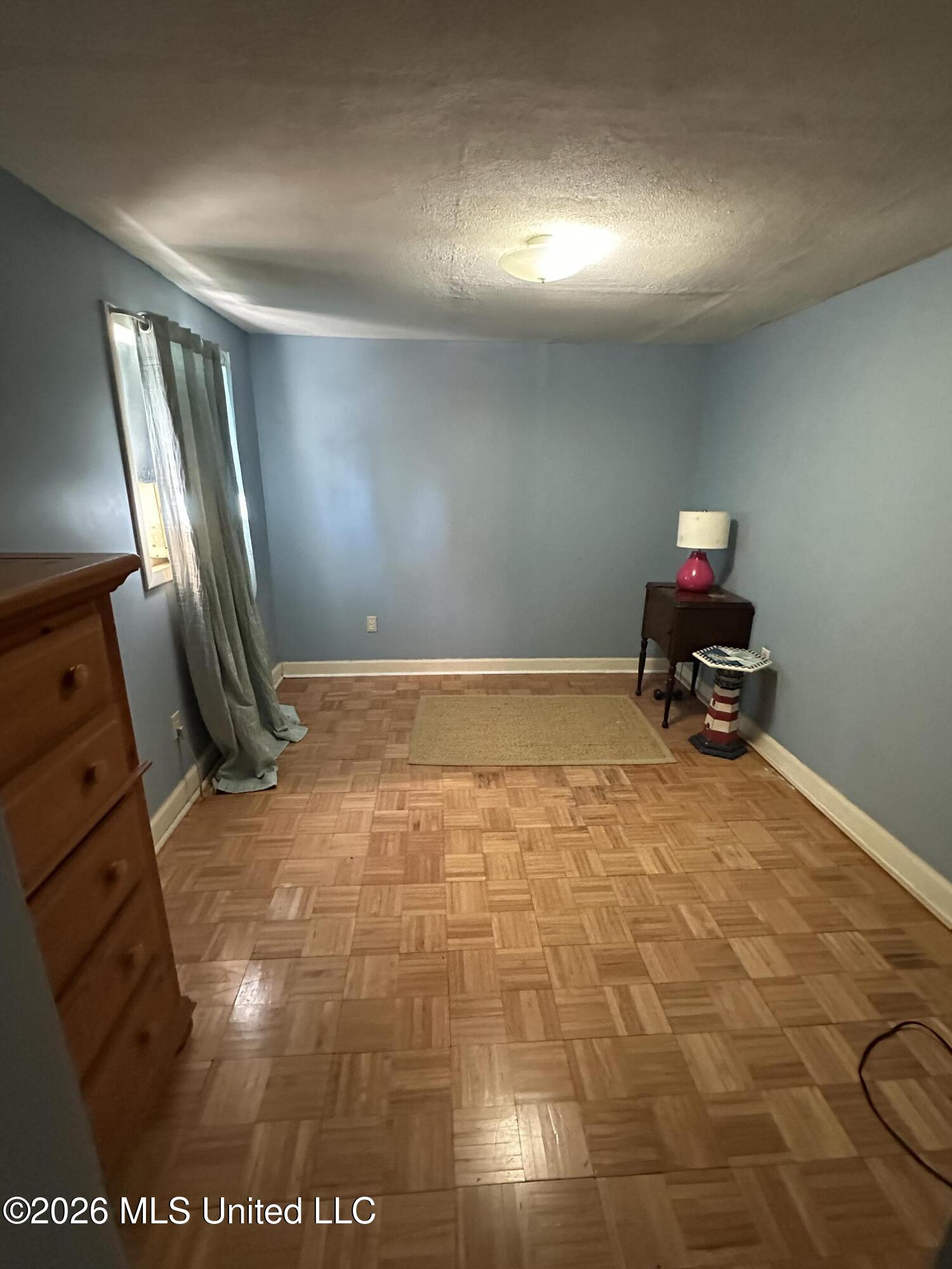 622 Lakeside Drive Walnut, MS 38683 - Photo 6 of 10 IMG_3100
