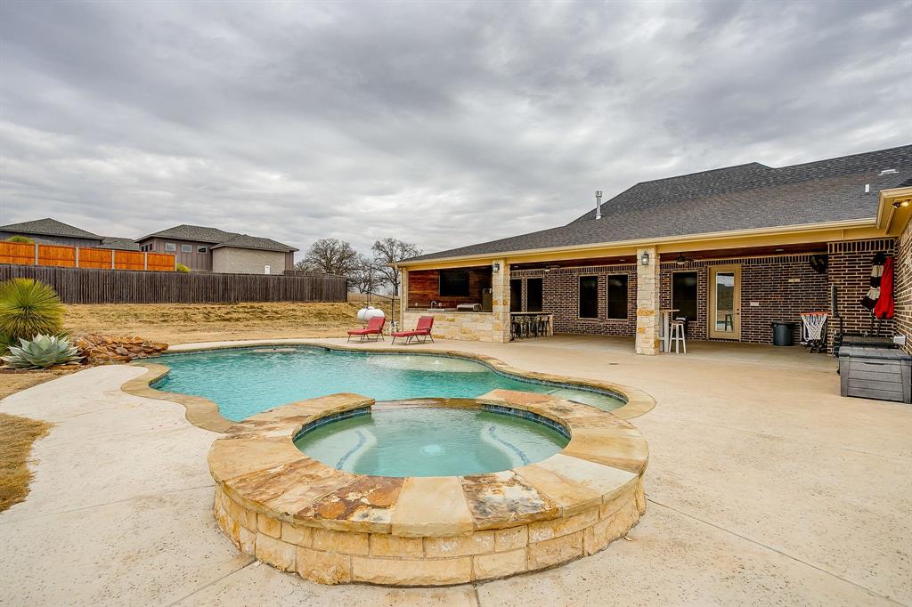 8895 Hutcheson Hill Road Springtown, TX 76082 - Photo 30 of 40