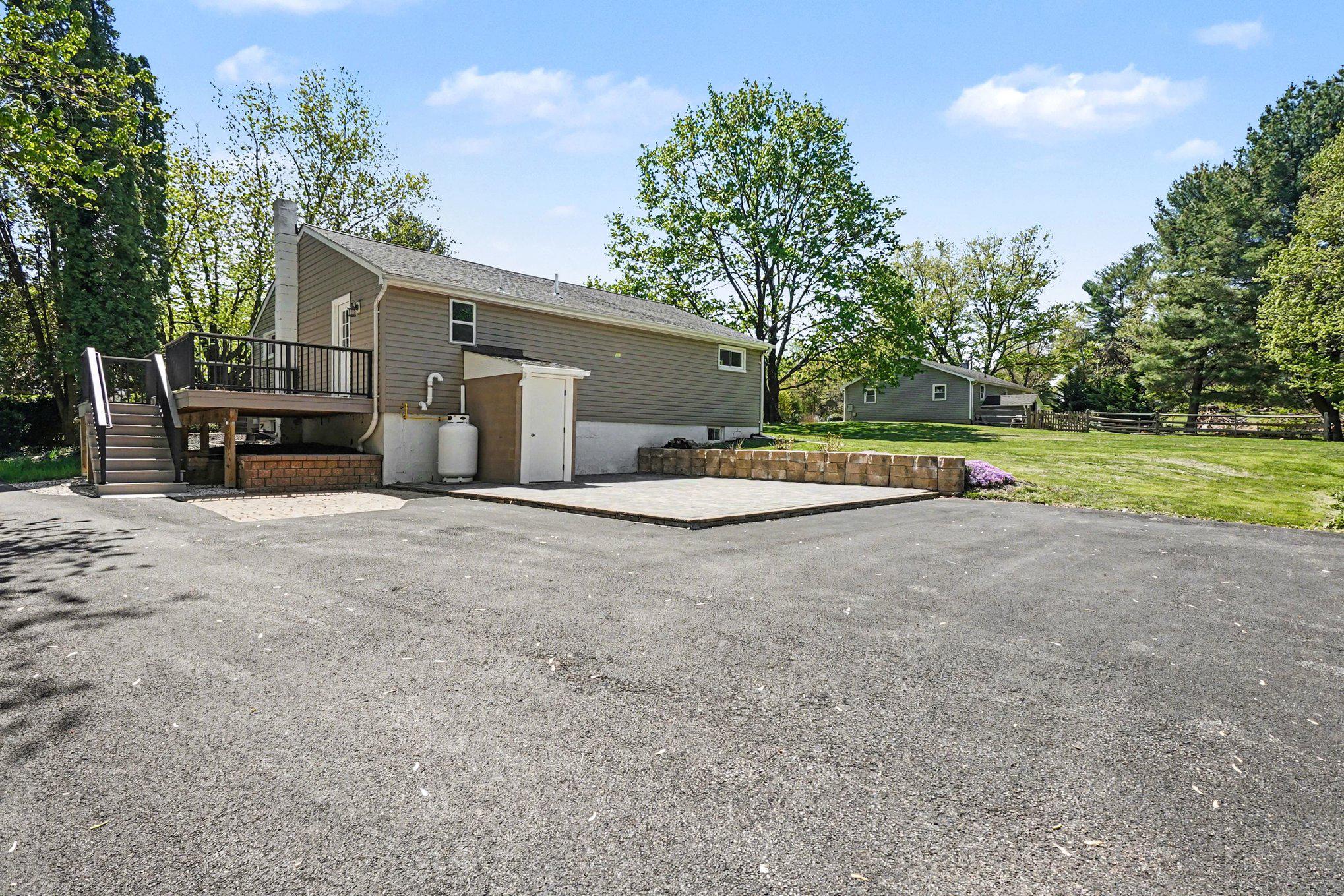 1324 Sharon Acres Road Forest Hill, MD 21050 - Photo 33 of 49 Tons of room to host all of your guests