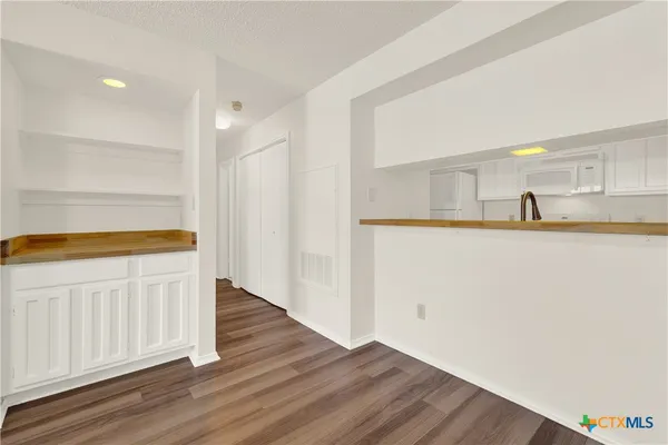 $199,900 | 1202 Thorpe Lane, Unit 701, San Marcos, TX 78666