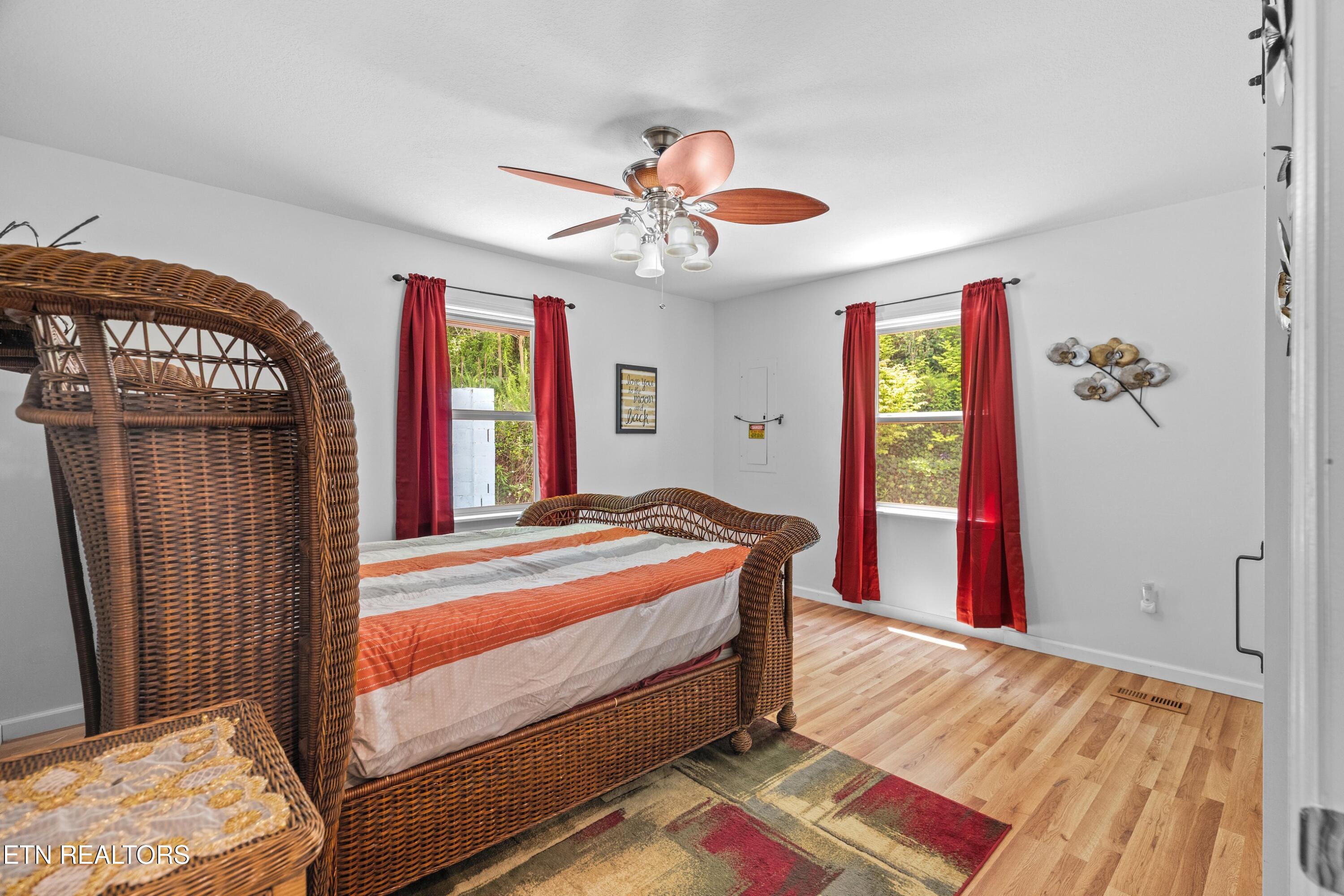 2759 Wildwood Road Dandridge, TN 37725 - Photo 15 of 48 015-2759WildwoodRoad-Dandridge-TN-37725-