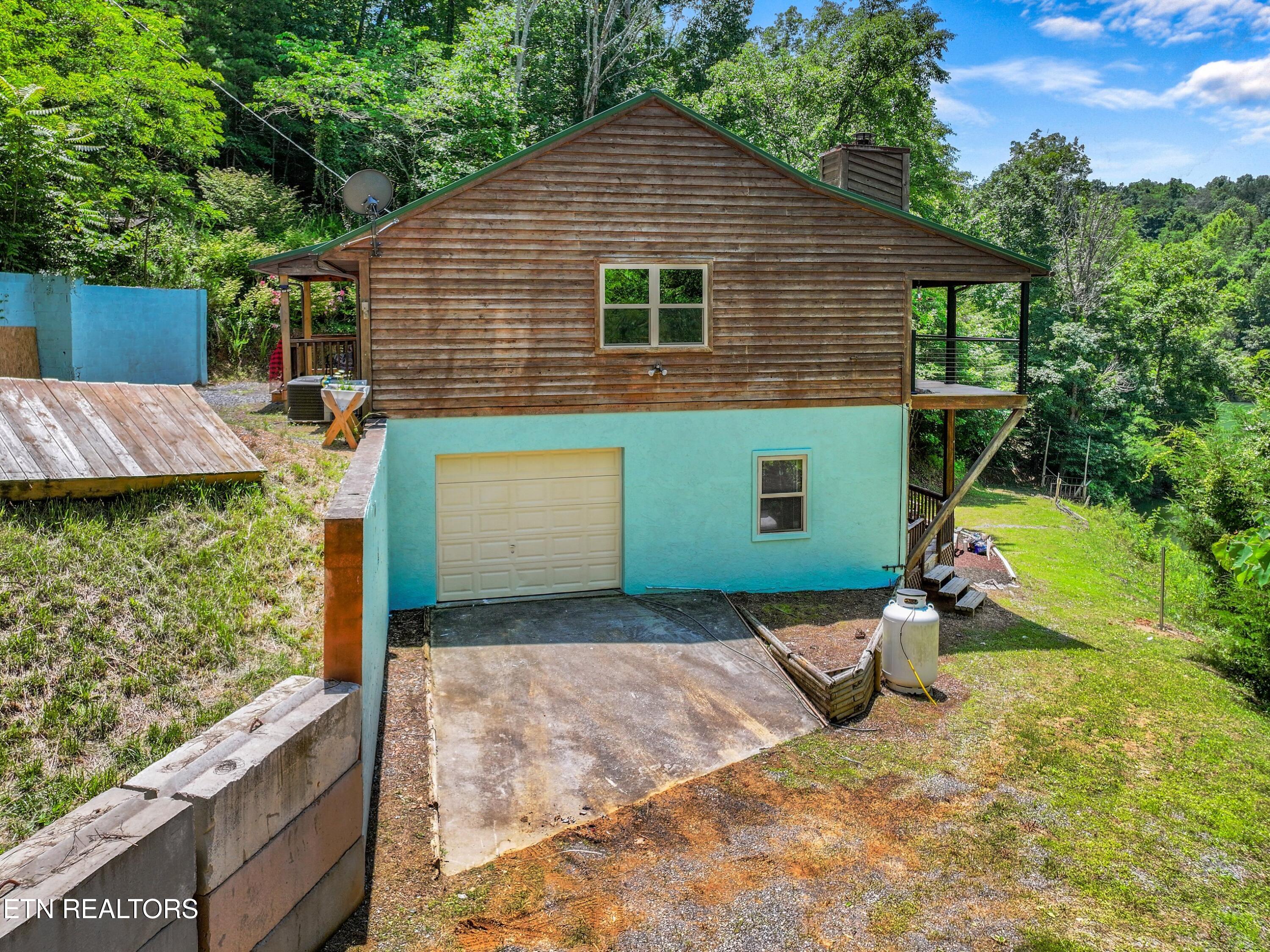 2759 Wildwood Road Dandridge, TN 37725 - Photo 4 of 48 003-2759WildwoodRoad-Dandridge