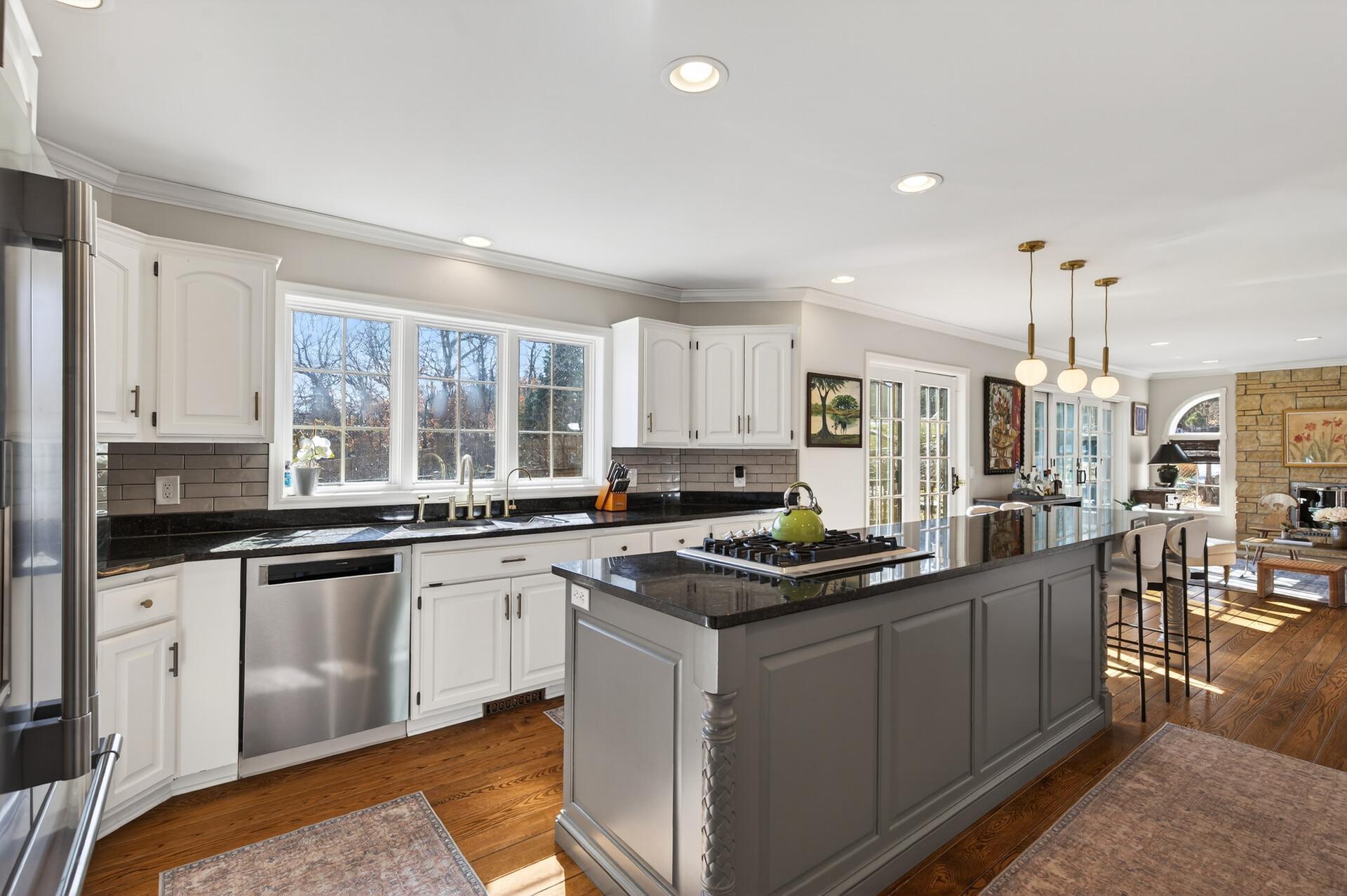 1504 Fairfield Road South Minnetonka, MN 55305 - Photo 18 of 70