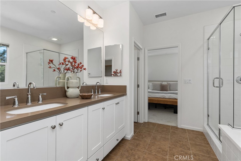 275 Rodeo, Unit 8 Irvine, CA 92602 - Photo 17 of 31