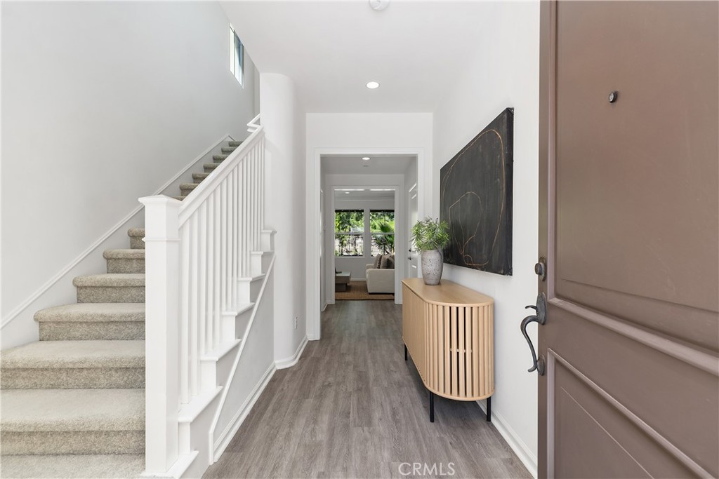 275 Rodeo, Unit 8 Irvine, CA 92602 - Photo 2 of 31