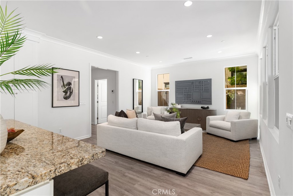 275 Rodeo, Unit 8 Irvine, CA 92602 - Photo 4 of 31