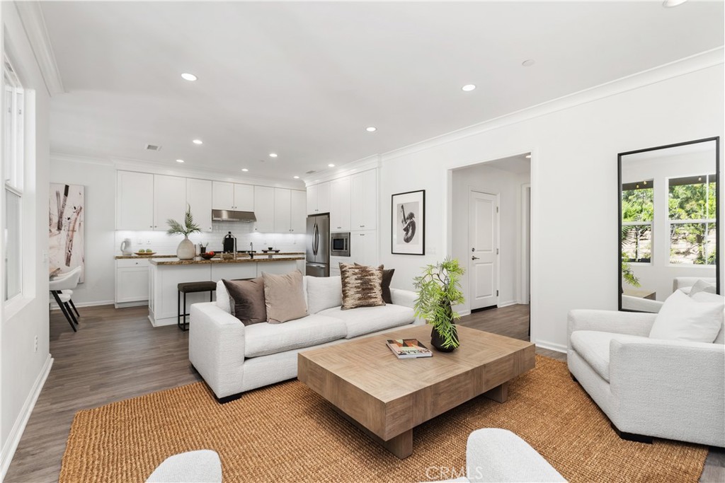 275 Rodeo, Unit 8 Irvine, CA 92602 - Photo 5 of 31