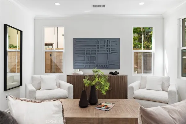 $1,599,999 | 275 Rodeo, Unit 8, Irvine, CA 92602