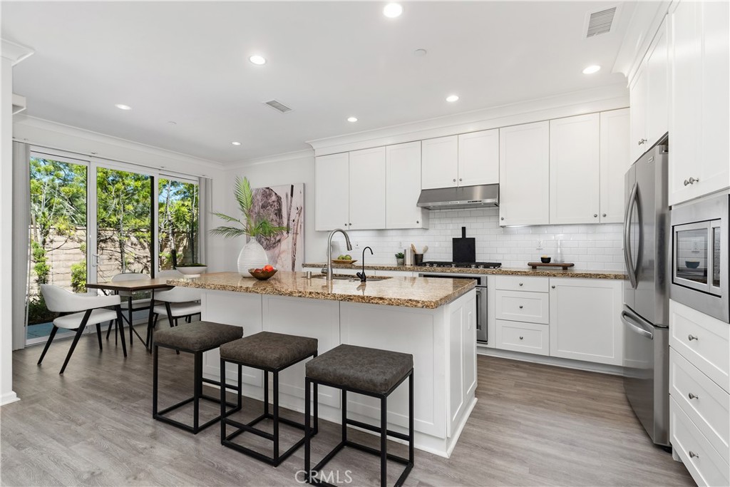 275 Rodeo, Unit 8 Irvine, CA 92602 - Photo 9 of 31