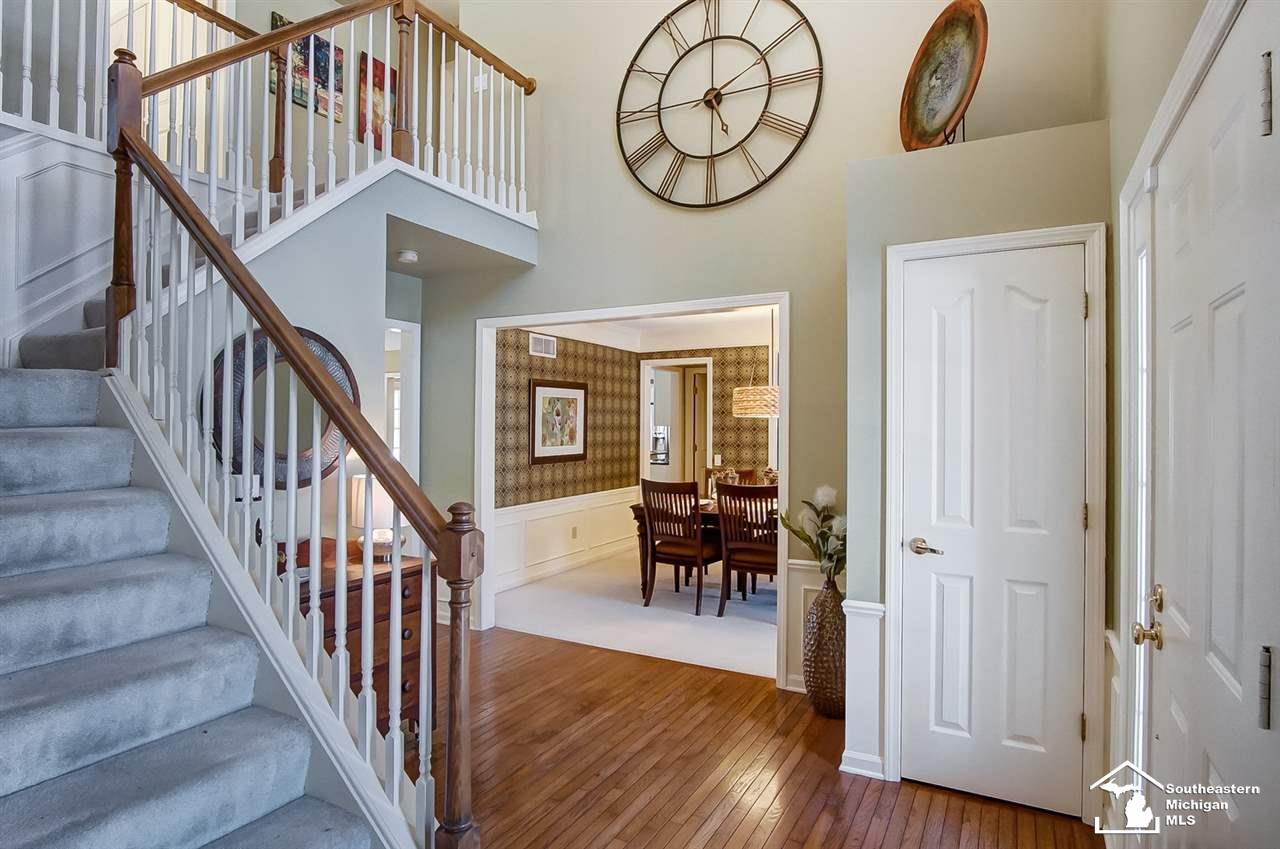 894 Kings Park Road Monroe, MI 48161 - Photo 4 of 54 50000074-3.JPG