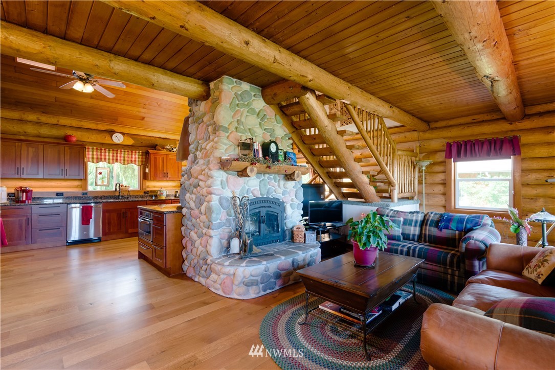 6733 Silvana Terrace Road Stanwood, WA 98292 - Photo 2 of 25 Gallery Image 2