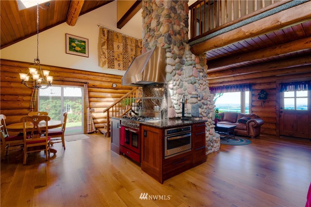 6733 Silvana Terrace Road Stanwood, WA 98292 - Photo 4 of 25 Gallery Image 4
