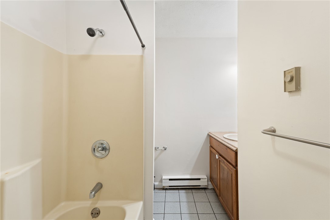 200 Manville Hill Road, Unit 28 Cumberland, RI 02864 - Photo 9 of 12