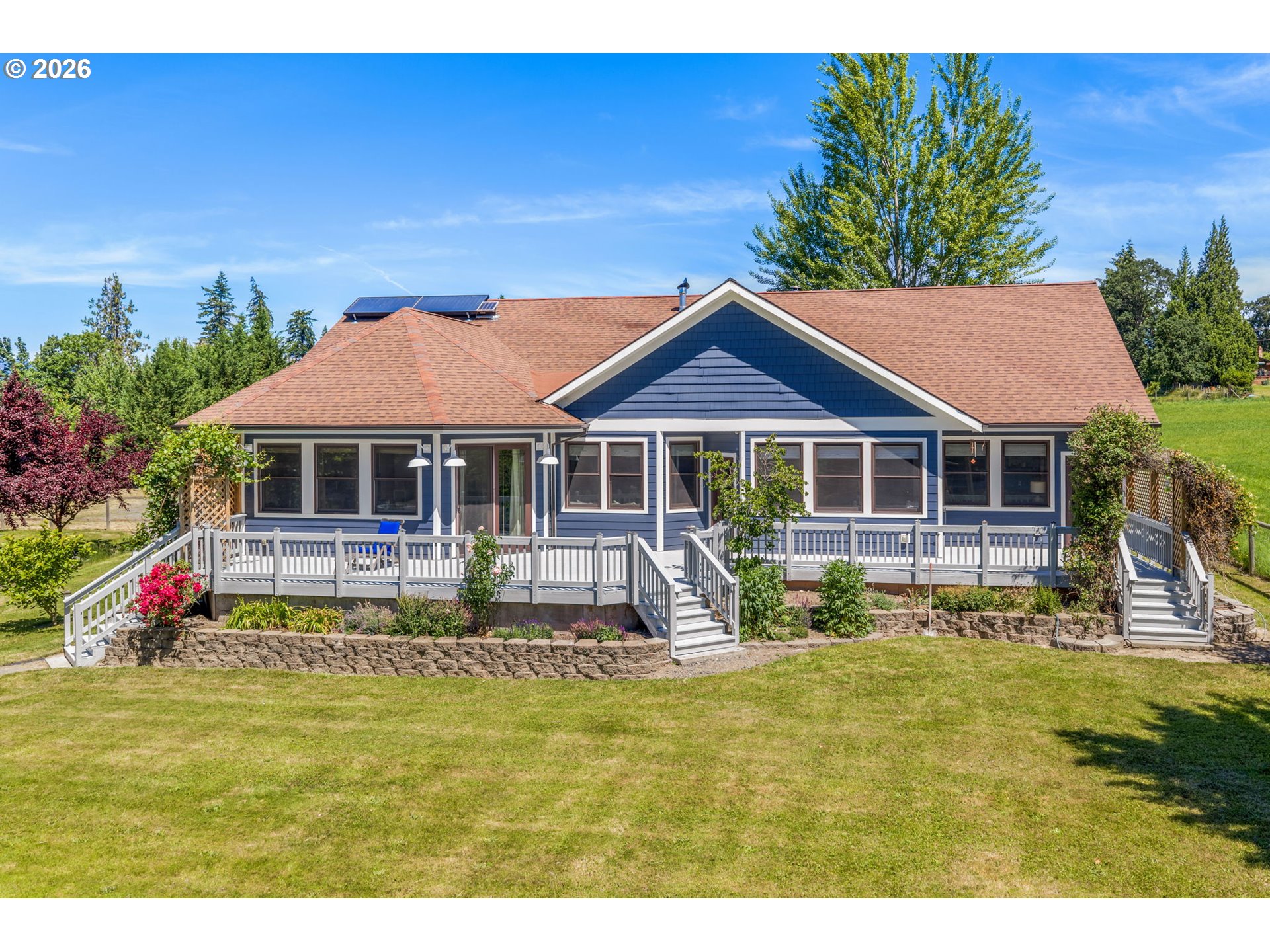 2939 Wyeast Road Hood River, OR 97031 - Photo 35 of 48