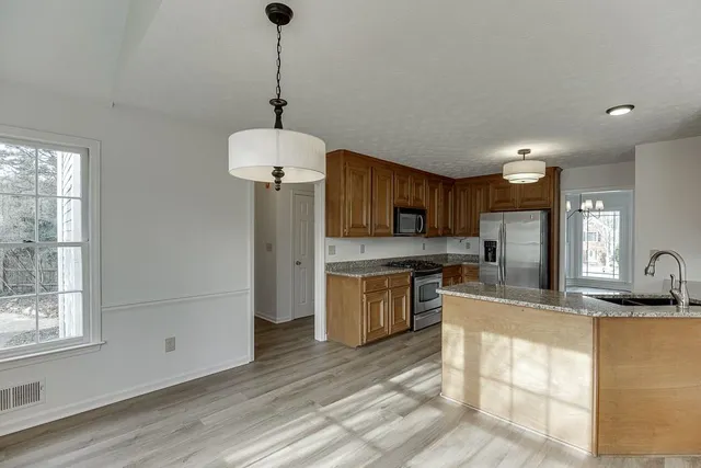 $389,900 | 3010 Ashdowne Court, Snellville, GA 30078