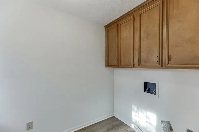 $389,900 | 3010 Ashdowne Court, Snellville, GA 30078