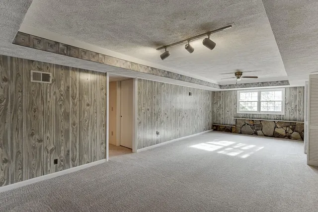 $389,900 | 3010 Ashdowne Court, Snellville, GA 30078