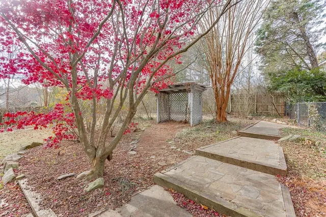 $389,900 | 3010 Ashdowne Court, Snellville, GA 30078