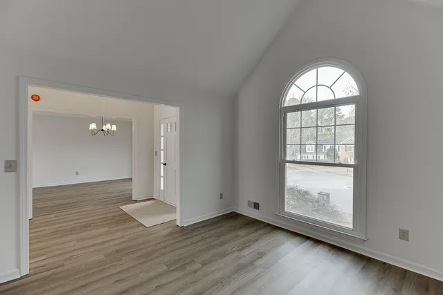 $389,900 | 3010 Ashdowne Court, Snellville, GA 30078