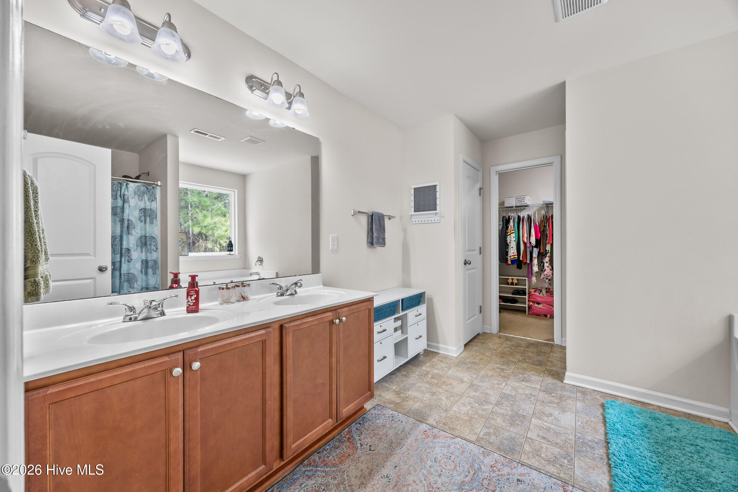 215 Chalet Road Holly Ridge, NC 28445 - Photo 36 of 45 43_bathroom