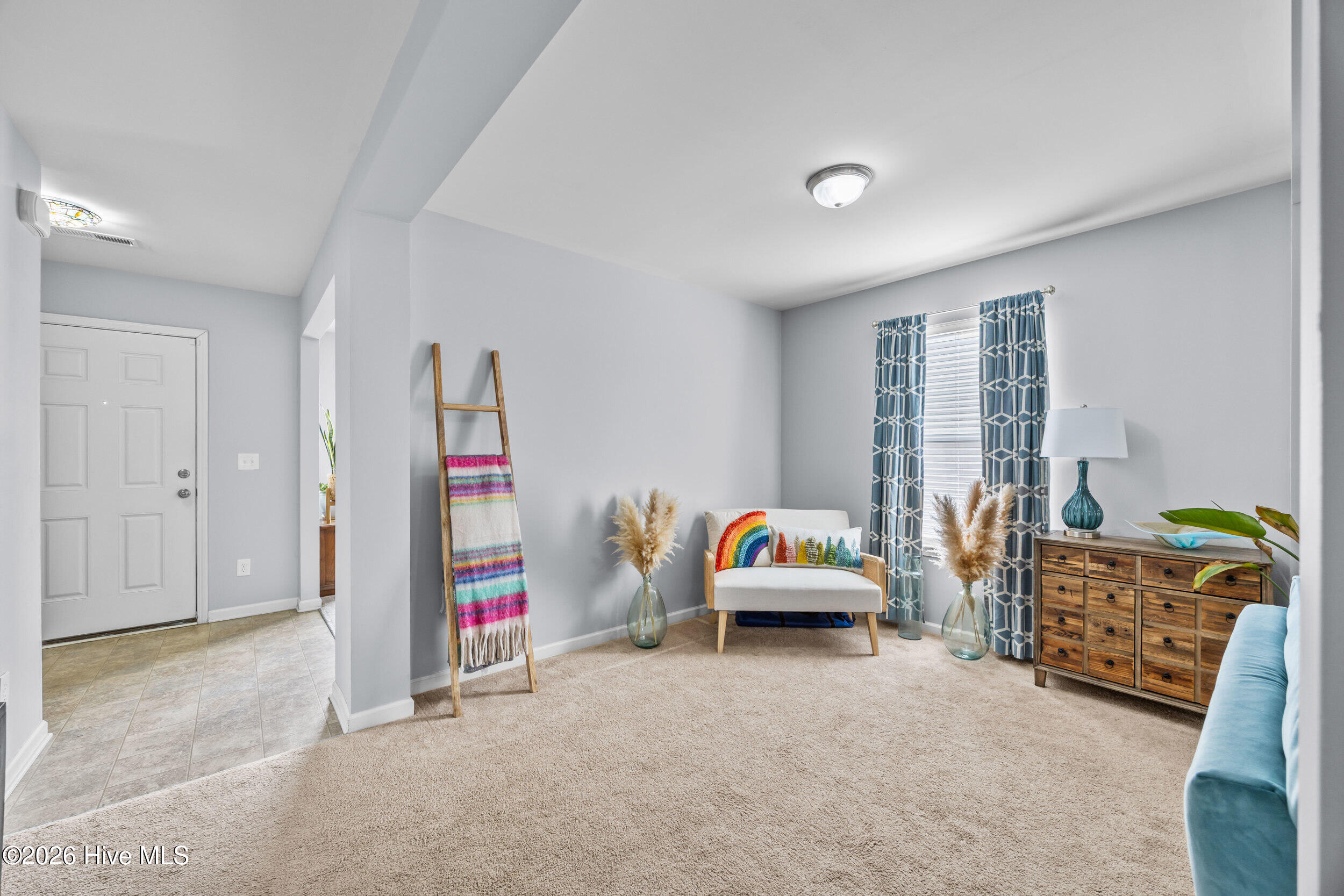 215 Chalet Road Holly Ridge, NC 28445 - Photo 7 of 45 12_sitting area