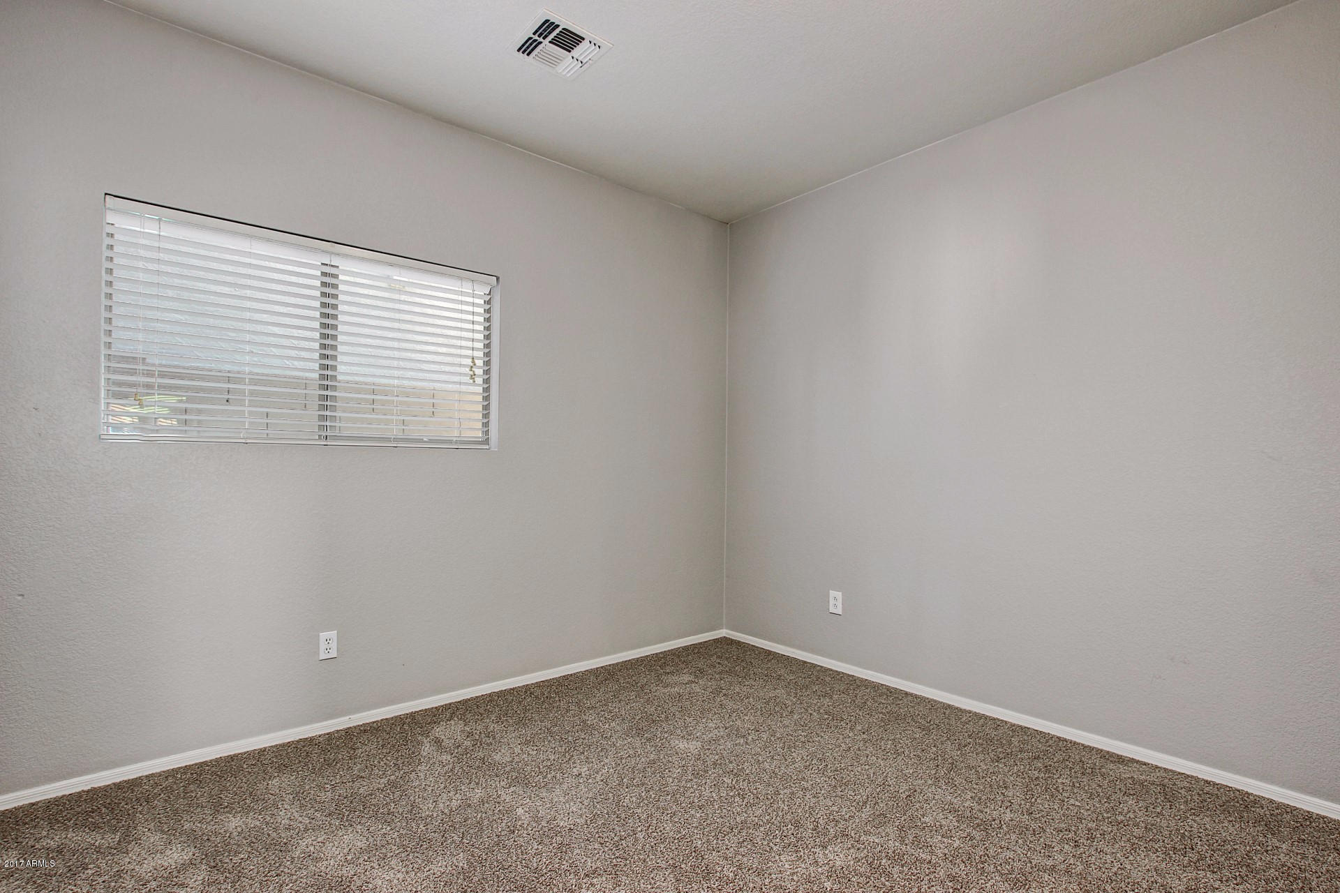 9534 West Monte Vista Road Phoenix, AZ 85037 - Photo 11 of 22 Monte Vista (12)