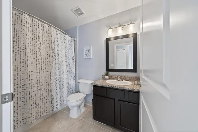 $390,000 | 1510 Andover Circle, Walled Lake, MI 48390