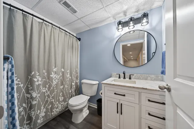 $390,000 | 1510 Andover Circle, Walled Lake, MI 48390