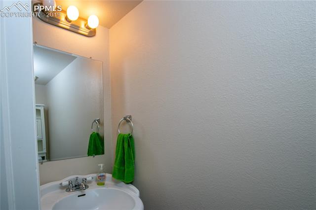 4450 Fenton Road Colorado Springs, CO 80916 - Photo 9 of 17