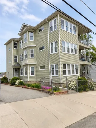 $2,000 | 1026 Rock Street, Unit 3, Fall River, MA 02720