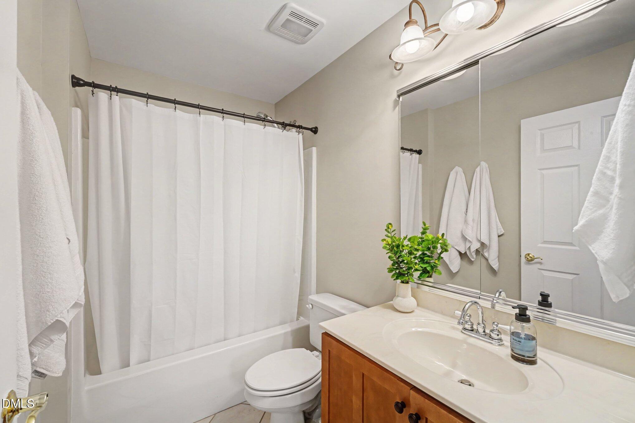 11103 Maplecroft Court Raleigh, NC 27617 - Photo 21 of 39 021_file_1250