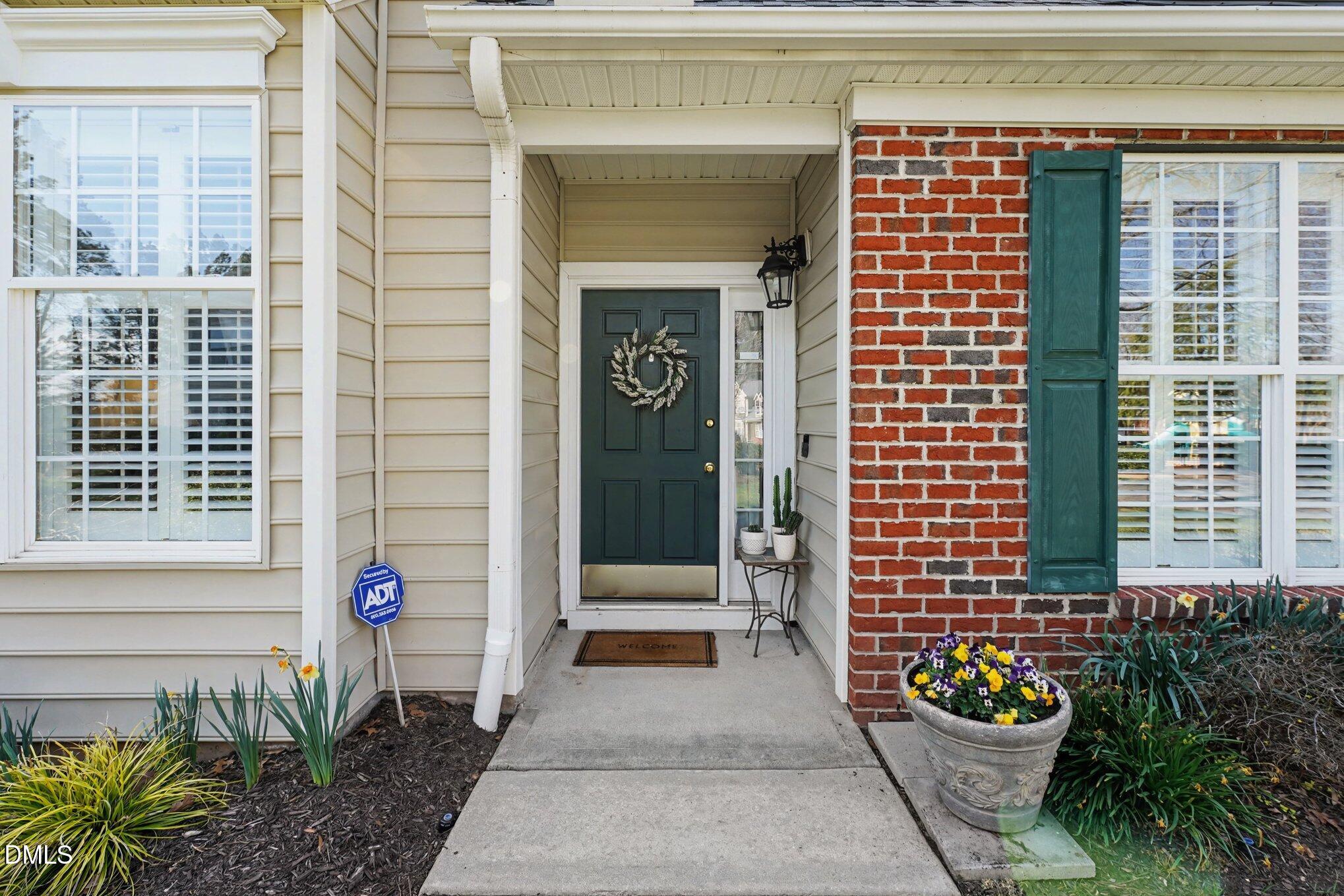 11103 Maplecroft Court Raleigh, NC 27617 - Photo 3 of 39 003_file_6976