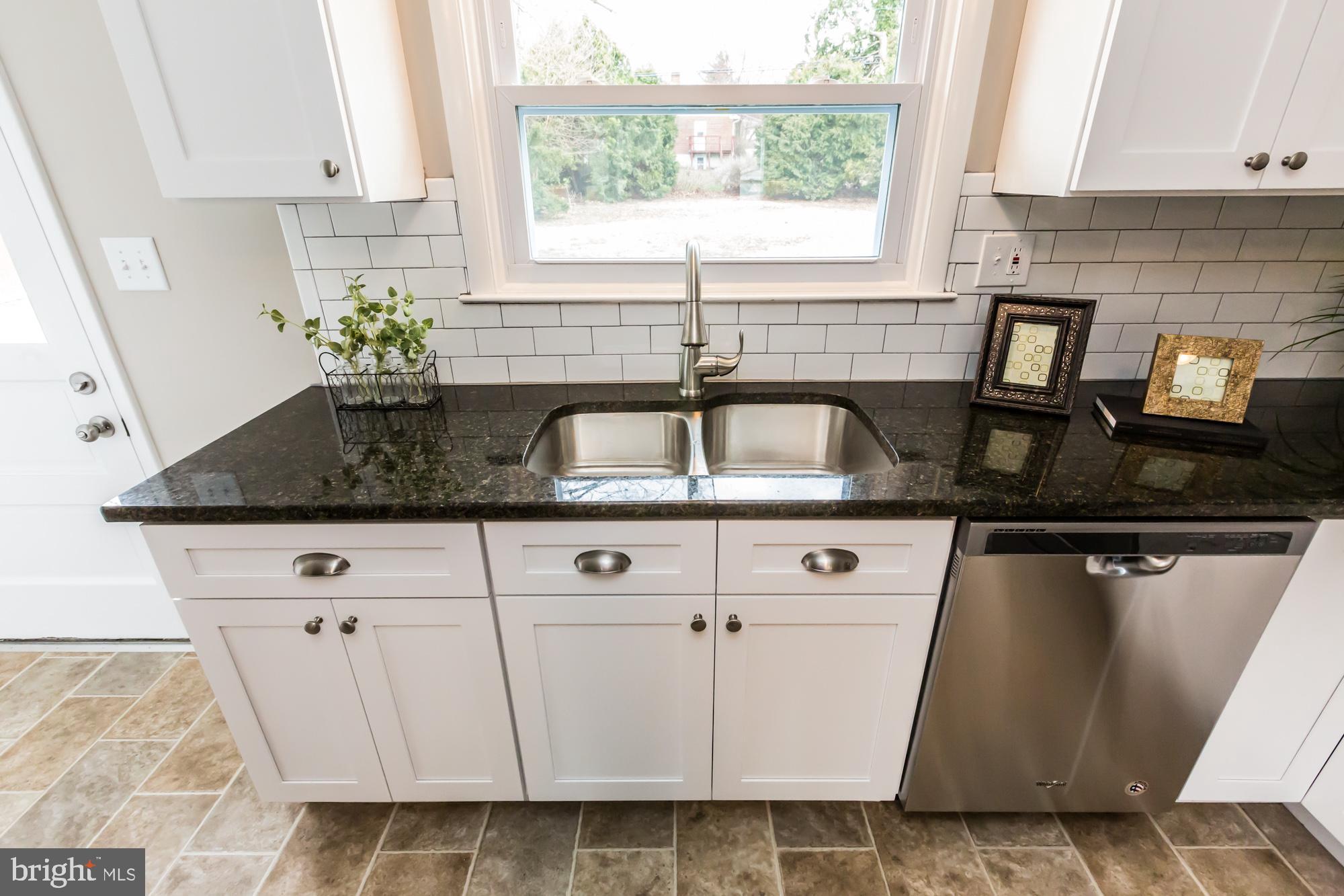 2410 Helena Road Lancaster, PA 17603 - Photo 11 of 27 Gallery Image 11