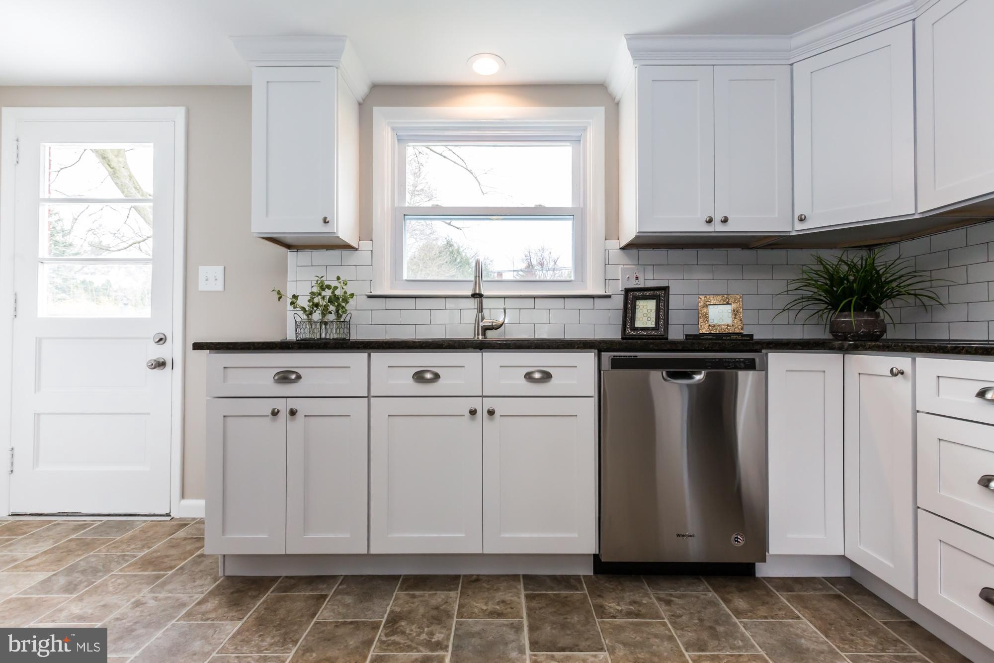 2410 Helena Road Lancaster, PA 17603 - Photo 9 of 27 Gallery Image 9
