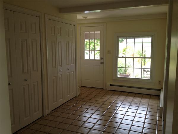 261 Slocum Road Dartmouth, MA 02747 - Photo 6 of 12 Gallery Image 6