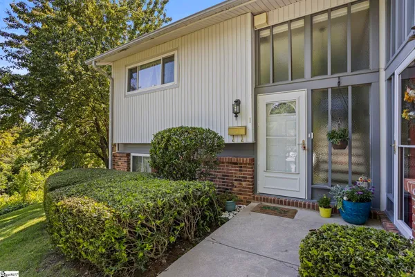 $210,000 | 1 Briarcreek Place, Greenville, SC 29615