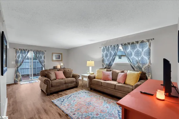 $206,000 | 1 Briarcreek Place, Greenville, SC 29615