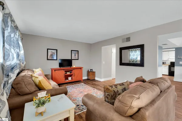 $206,000 | 1 Briarcreek Place, Greenville, SC 29615